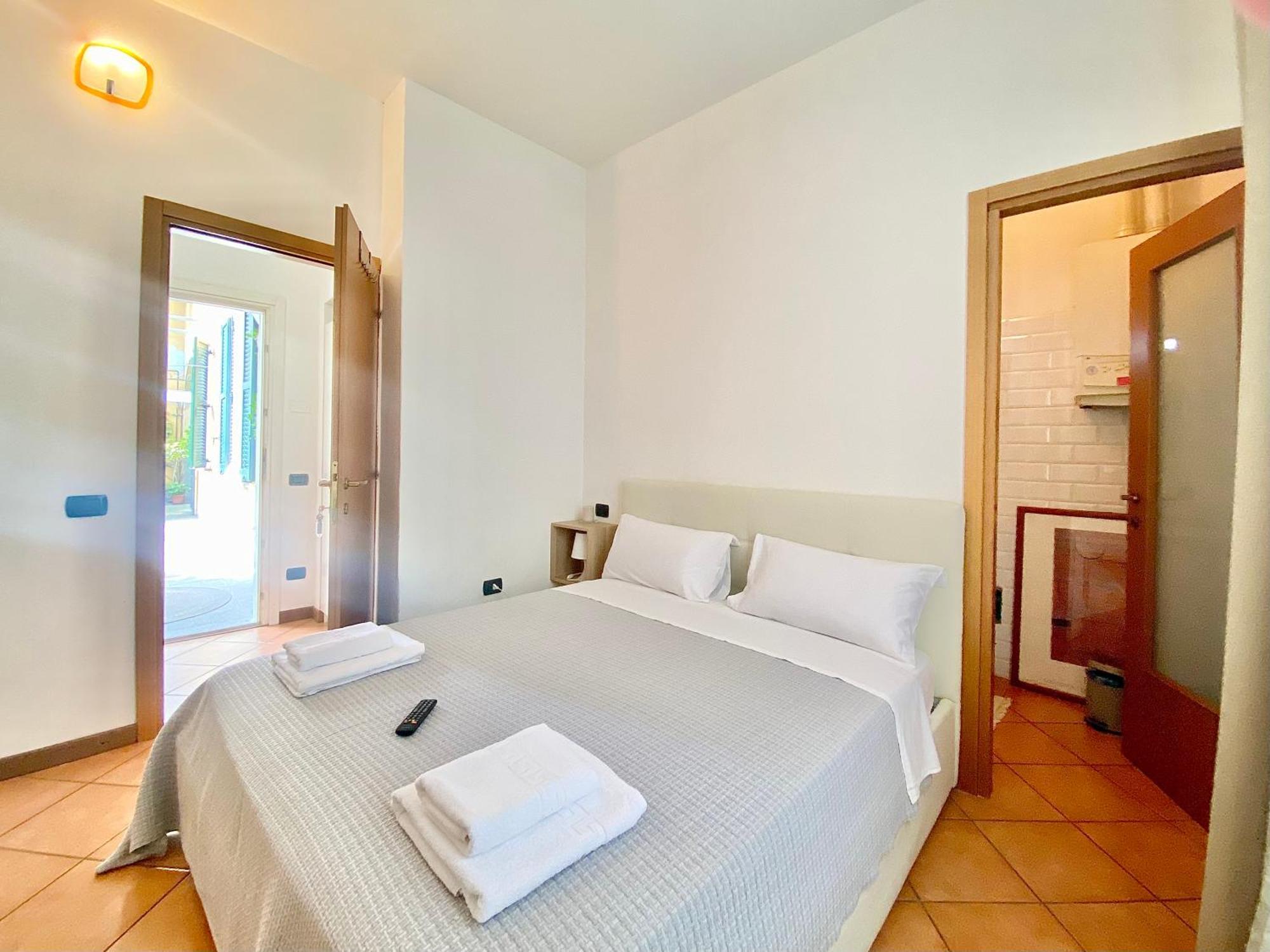 I Portici Del Centro Hotel โกโม ภายนอก รูปภาพ